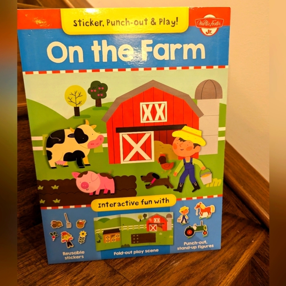 On The Farm: Interactive Fun With Fold-out Play Scene, Reusable Stickers